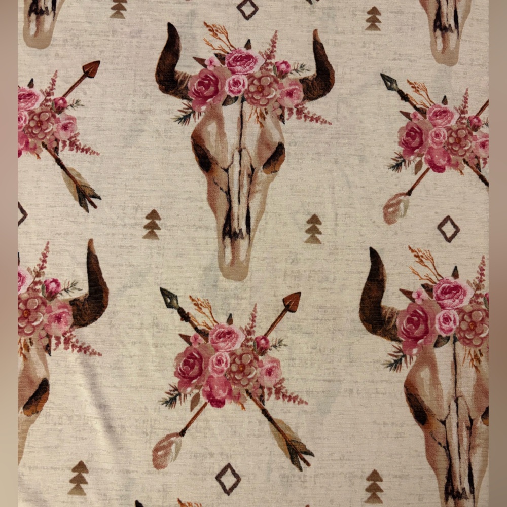 L&B Floral Skull Print Top - Pink and Cream - Picture 10 of 10